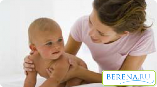 Родители должны внимательно следить за здоровьем малыша, не допускать переохлаждения или перегрева