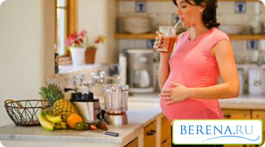 В период беременности недостаток железа и других полезных веществ лучше восполнять правильным питанием