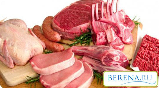 Мясные продукты содержат железо и витамин В12, которого вообще нет в овощах, фруктах и крупах