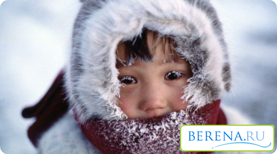 Аллергия на холод возникает из-за формирования чужеродного состава под кожей, который образуют белки тканей под воздействием низких температур