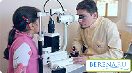 Диагностика астигматизма у детей происходит только с использованием специального оборудования у врача-офтальмолога