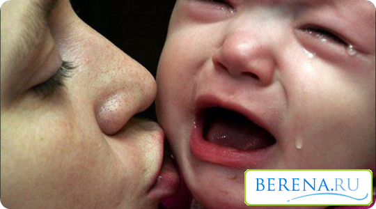 Иногда при аппендиците у малыша может появиться частое и болезненное мочеиспускание