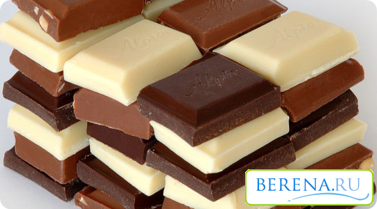Внимательно читайте состав, указанный на упаковке с шоколадом, ведь многие производители заменяют какао-масло и получают синтезированный продукт
