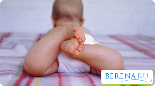 Постоянное ношение памперсов может стать причиной возникновения опрелостей на нежной детской коже