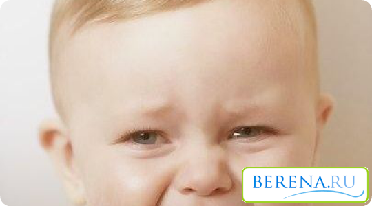 В период, когда режутся зубы, ребенок может стать капризным и нервным